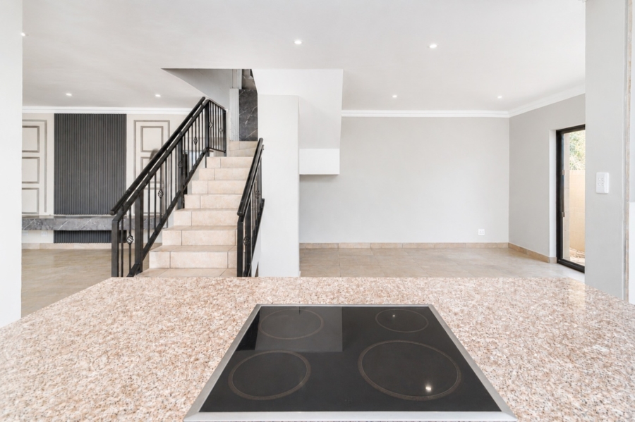 4 Bedroom Property for Sale in Melodie North West